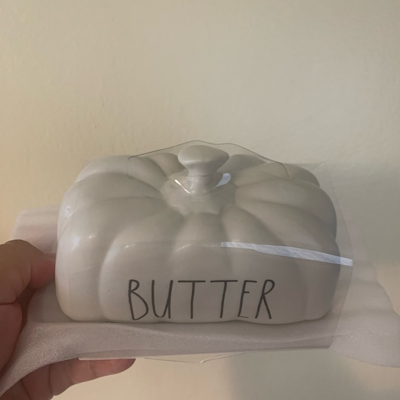 Rae Dunn pumpkin shaped topper butter dish with tray - Picture 3 of 6